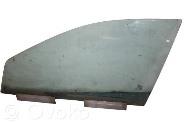 Volvo S60 Luna de la puerta delantera cuatro puertas 