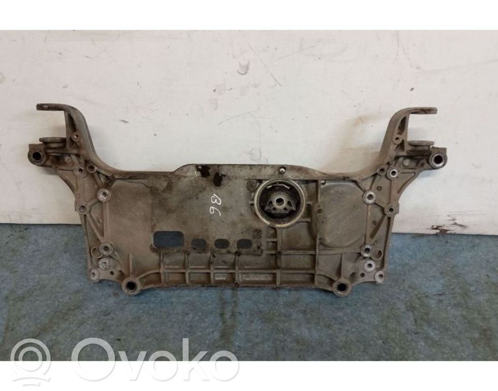 Volkswagen PASSAT B6 Belka osi przedniej 