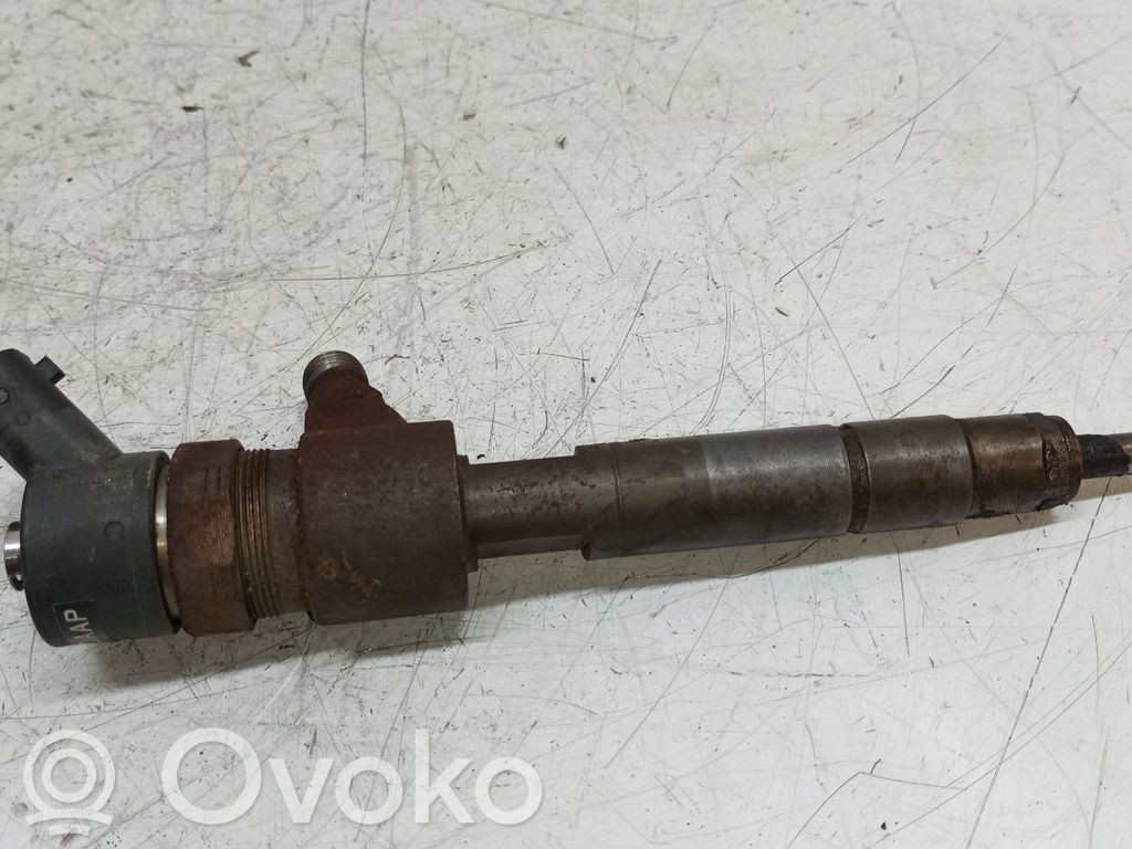 Opel Astra H Wtryskiwacz paliwa 