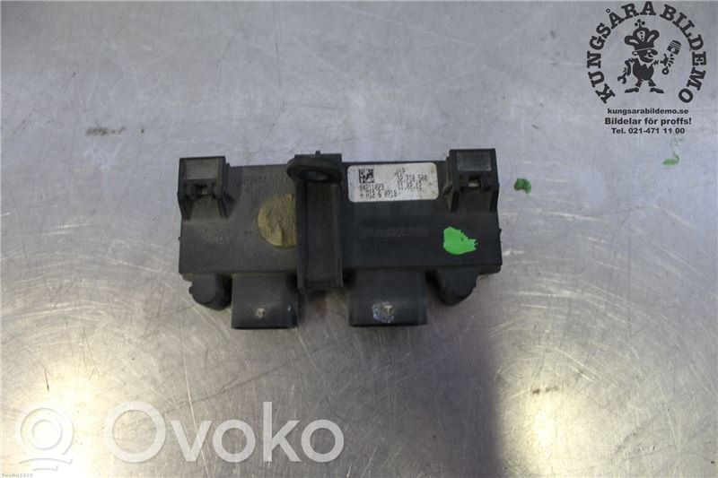 Volkswagen PASSAT CC Tailgate/trunk control unit/module 