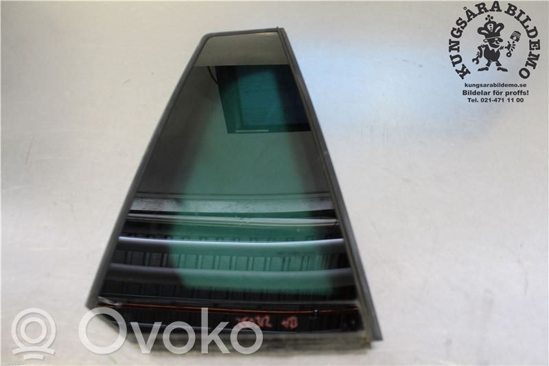 Saab 9-3 Ver2 Ventanilla de ventilación de la puerta trasera 
