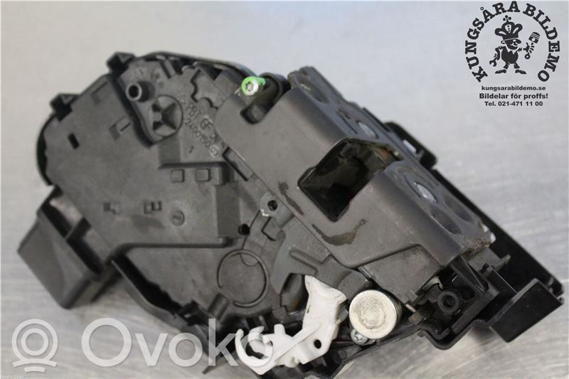 Volvo C30 Zamek drzwi przednich 
