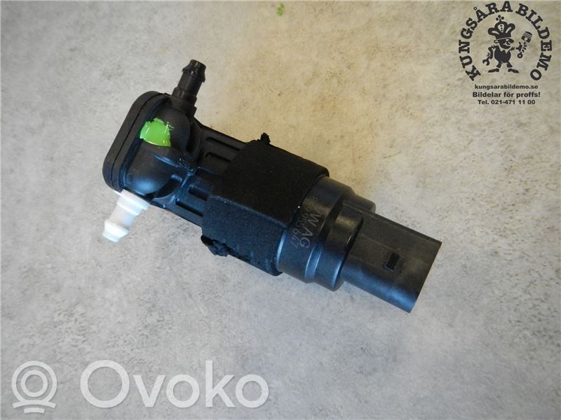 Audi A4 S4 B9 Pompa spryskiwacza szyby przedniej / czołowej 