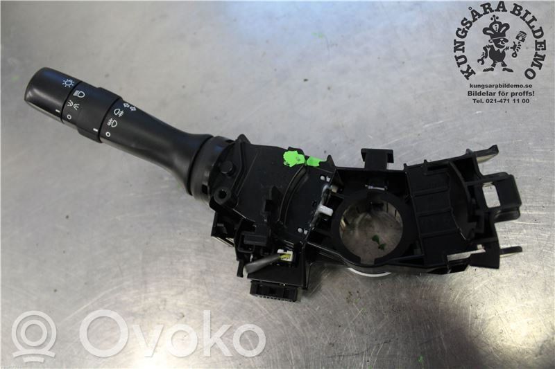 Toyota Auris 150 Palanca de intermitentes 