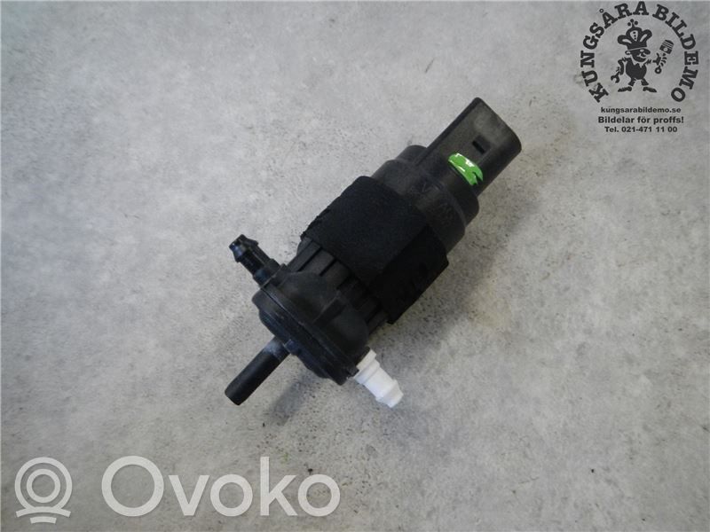 Pompa spryskiwacza szyby przedniej / czołowej   8K9955651