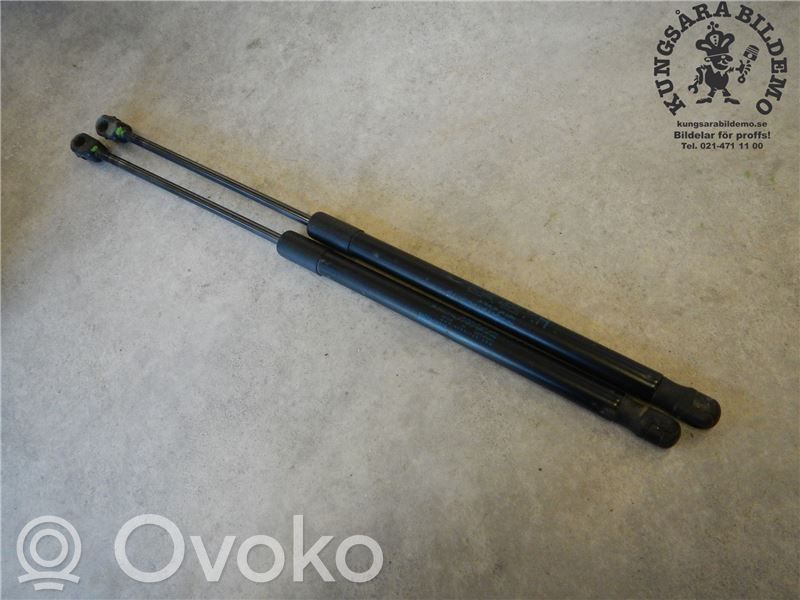 KIA Ceed Tailgate strut 