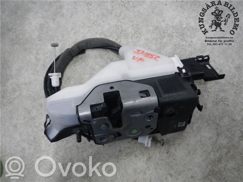 Citroen Berlingo Priekšpusē slēdzene 