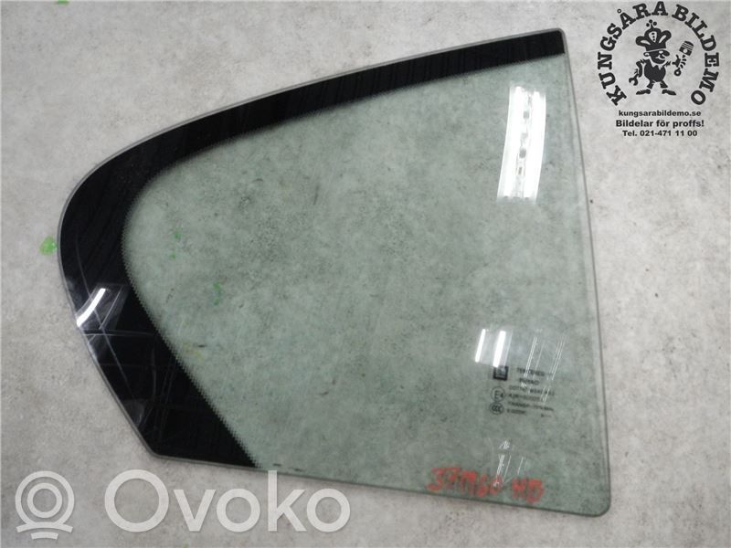 Opel Insignia A Ventanilla de ventilación de la puerta trasera 