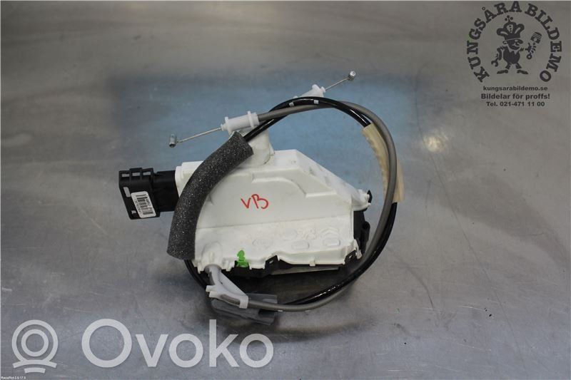 Citroen C4 Cactus Takaoven lukko 