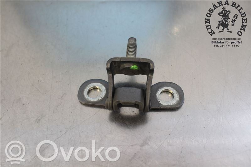 Ford Kuga II Tailgate/trunk/boot hinge 