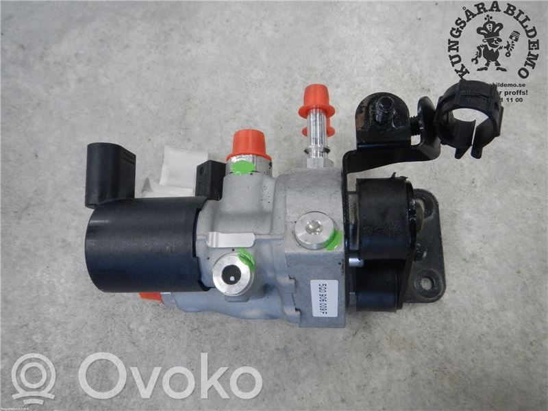 Volkswagen Golf VII Régulateur de pression de carburant 