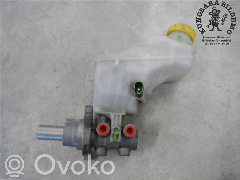 Opel Combo D Pääjarrusylinteri 