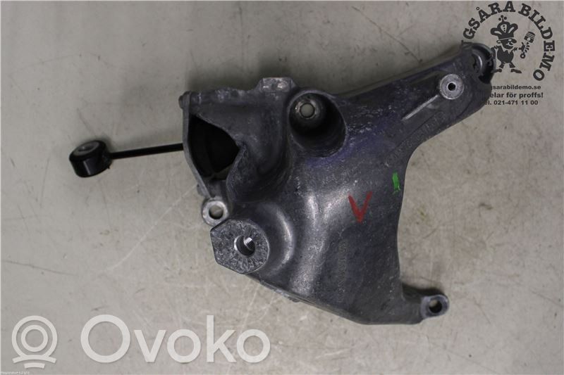 Audi A6 S6 C8 4K Engine mounting bracket 