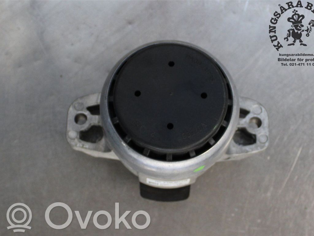 Porsche Panamera (970) Engine mount bracket 