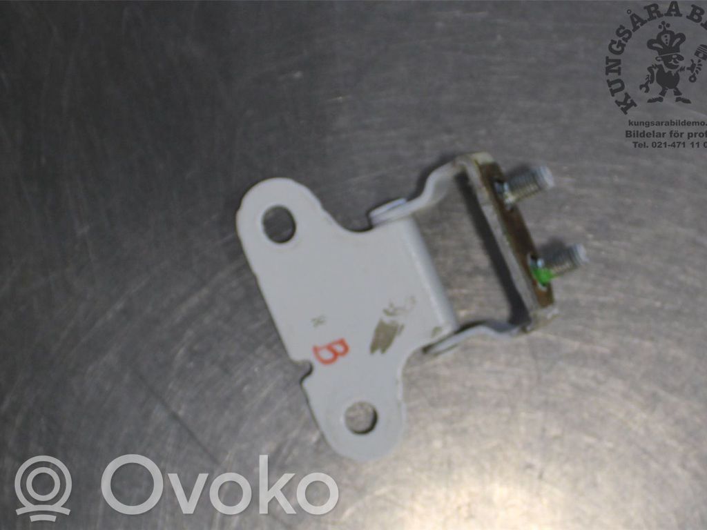 Toyota Corolla E210 E21 Tailgate/trunk/boot hinge 