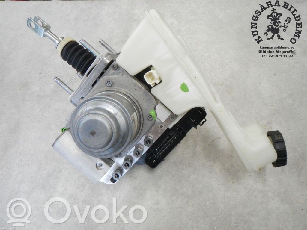 Ford Focus Brake booster 