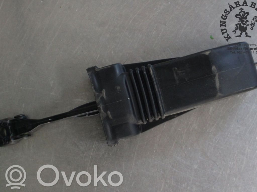 Audi Q2 - Etuoven pidätin 