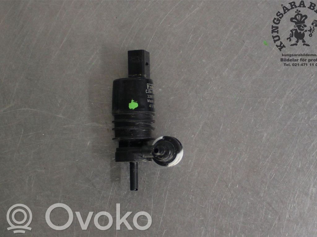 Ford Kuga II Windscreen/windshield washer pump 