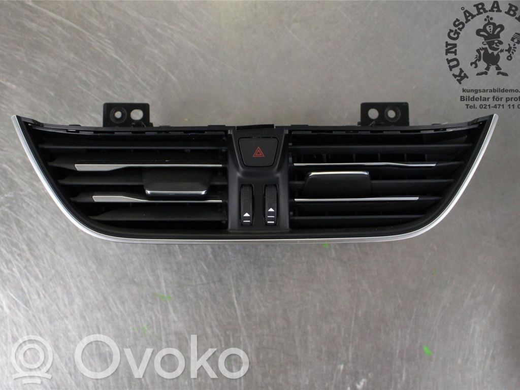 Ford Focus Centrinės oro grotelės 