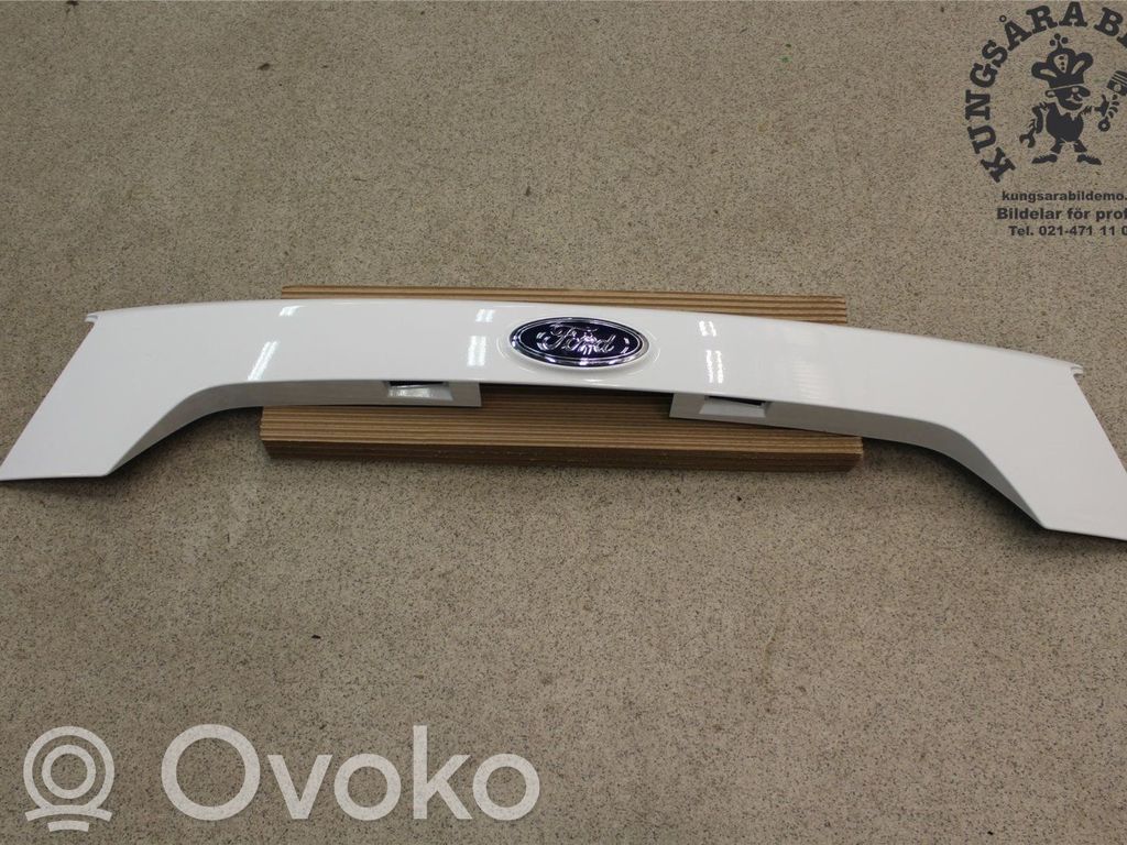 Ford Kuga II Tailgate trim 