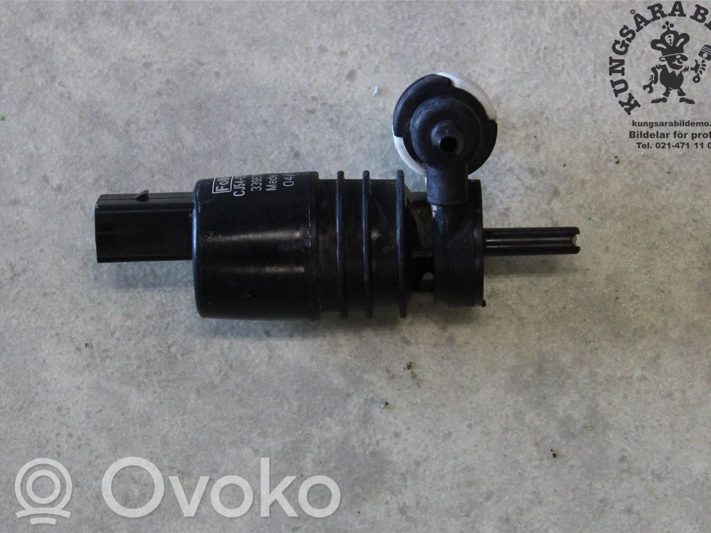 Ford Kuga II Windscreen/windshield washer pump 