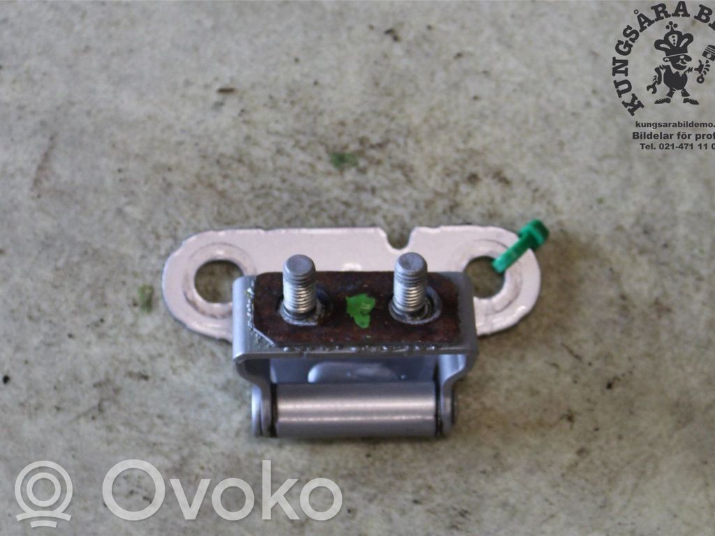 Toyota Corolla E210 E21 Tailgate/trunk/boot hinge 