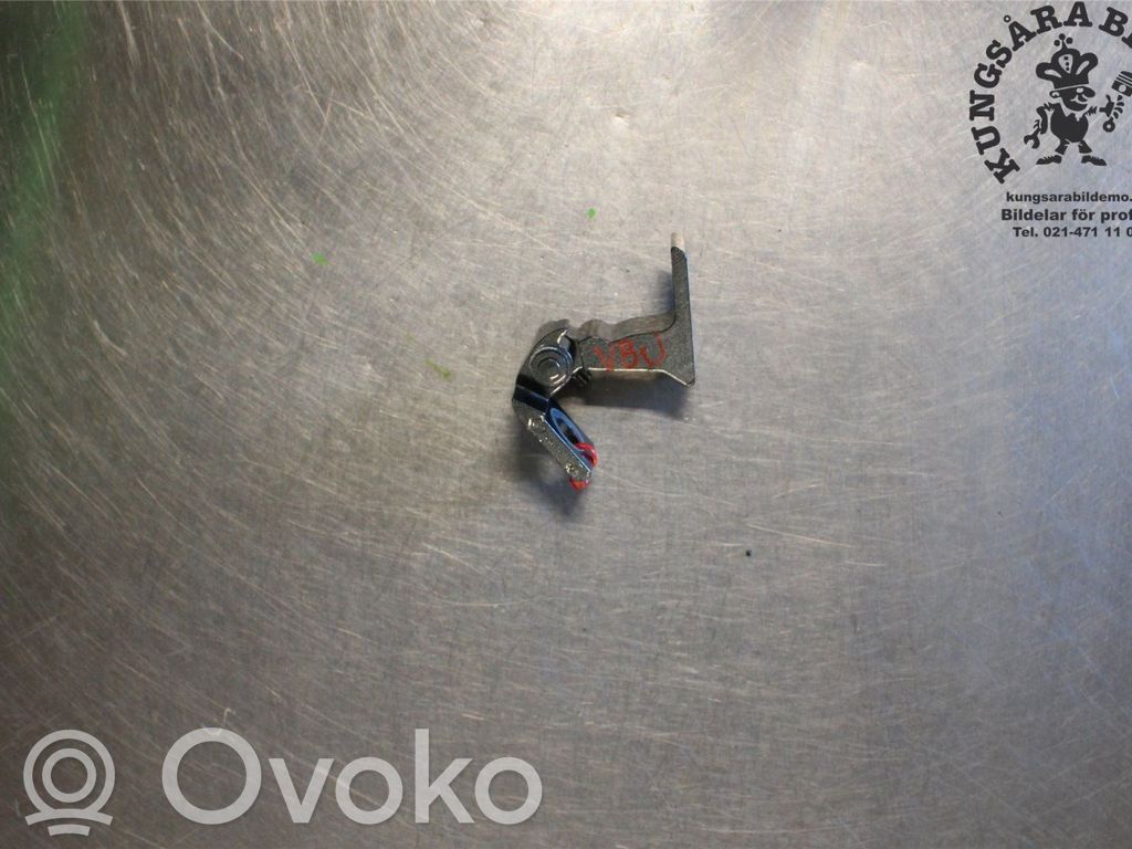 Audi Q7 4M Rear door lower hinge 