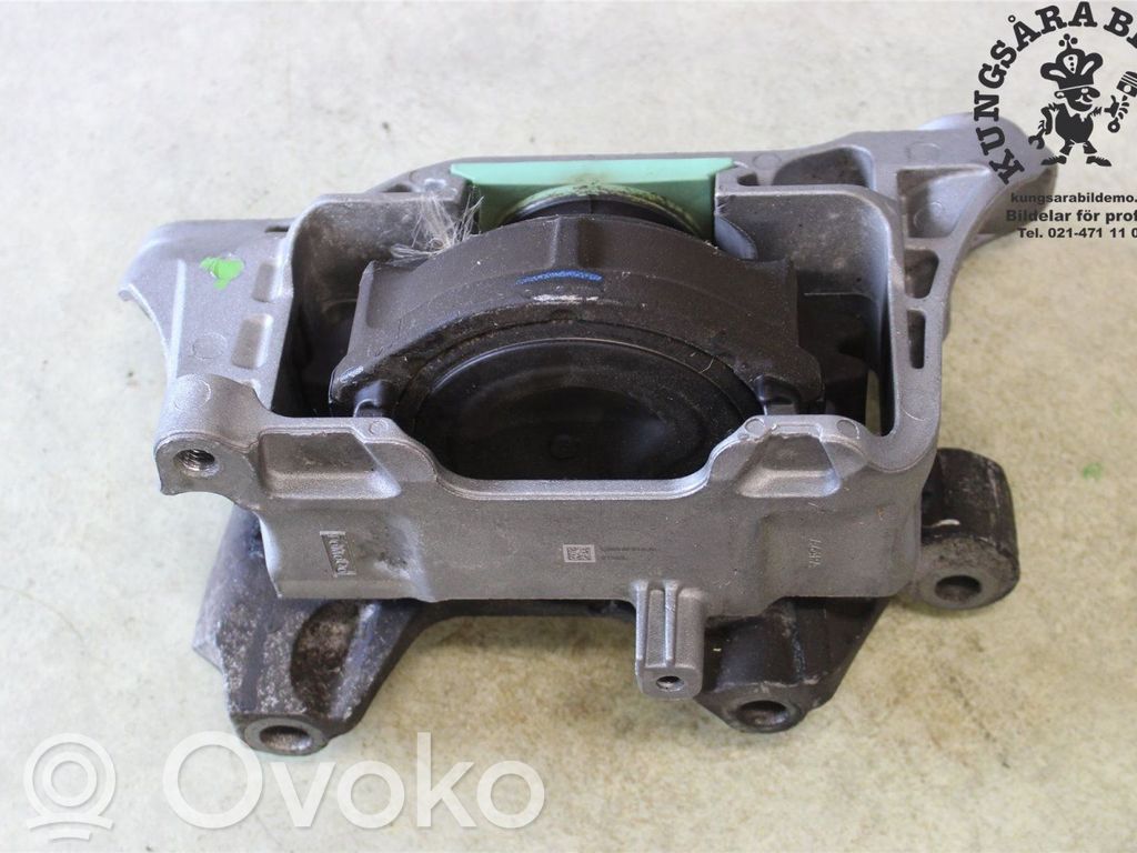 Ford Kuga III Engine mounting bracket 