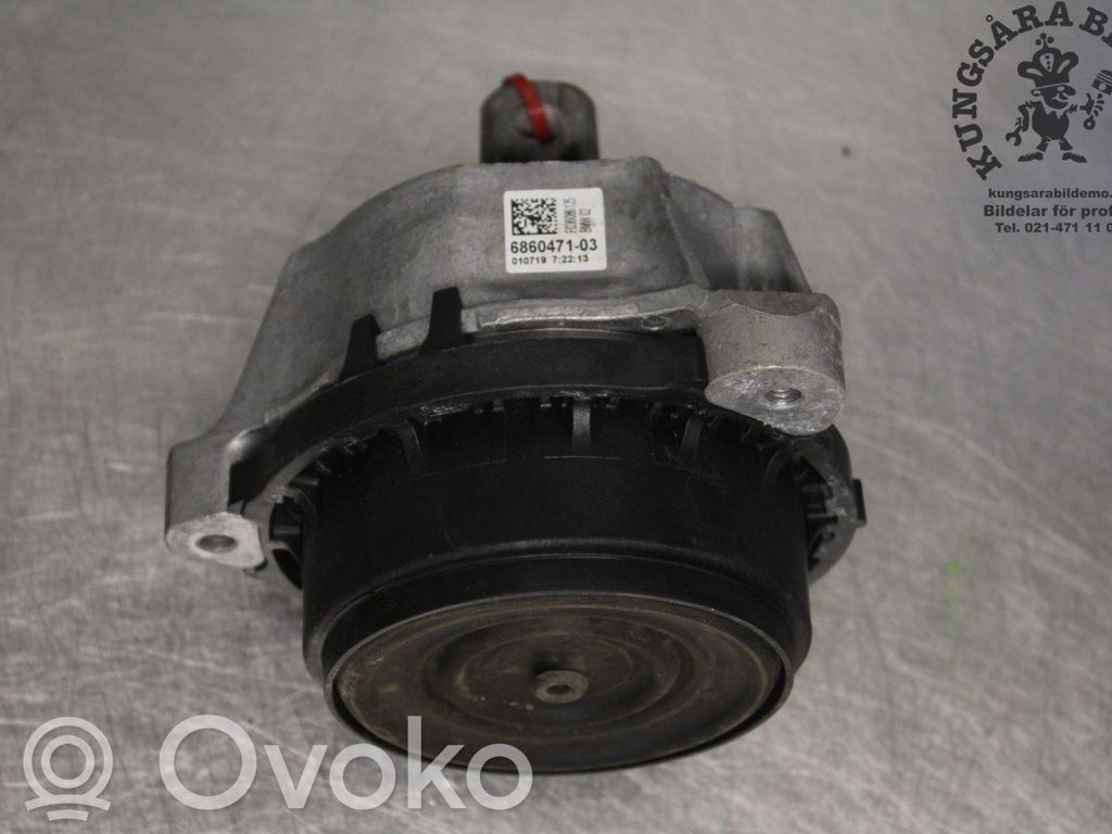 BMW 5 G30 G31 G38 Engine mounting bracket 