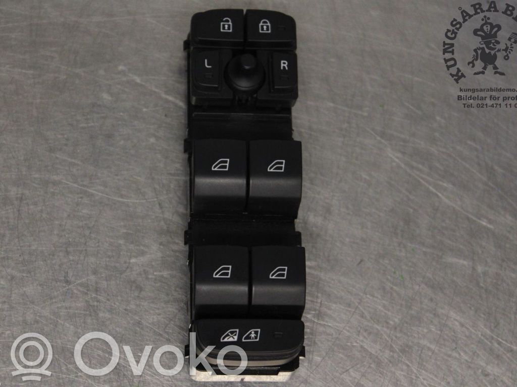 Volvo XC40 Electric window control switch 