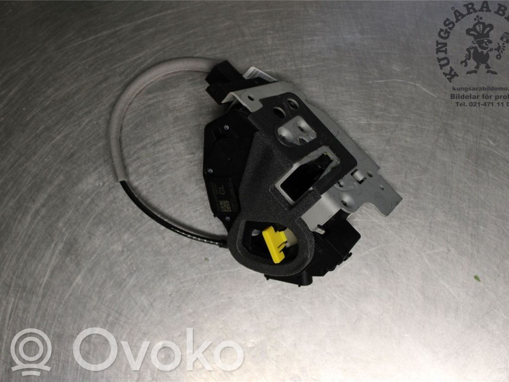 Ford Transit Custom Takaoven lukko 