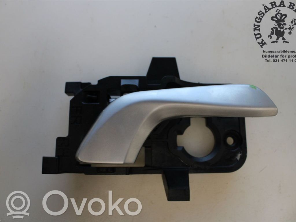 KIA Stonic Manecilla interna puerta delantera 