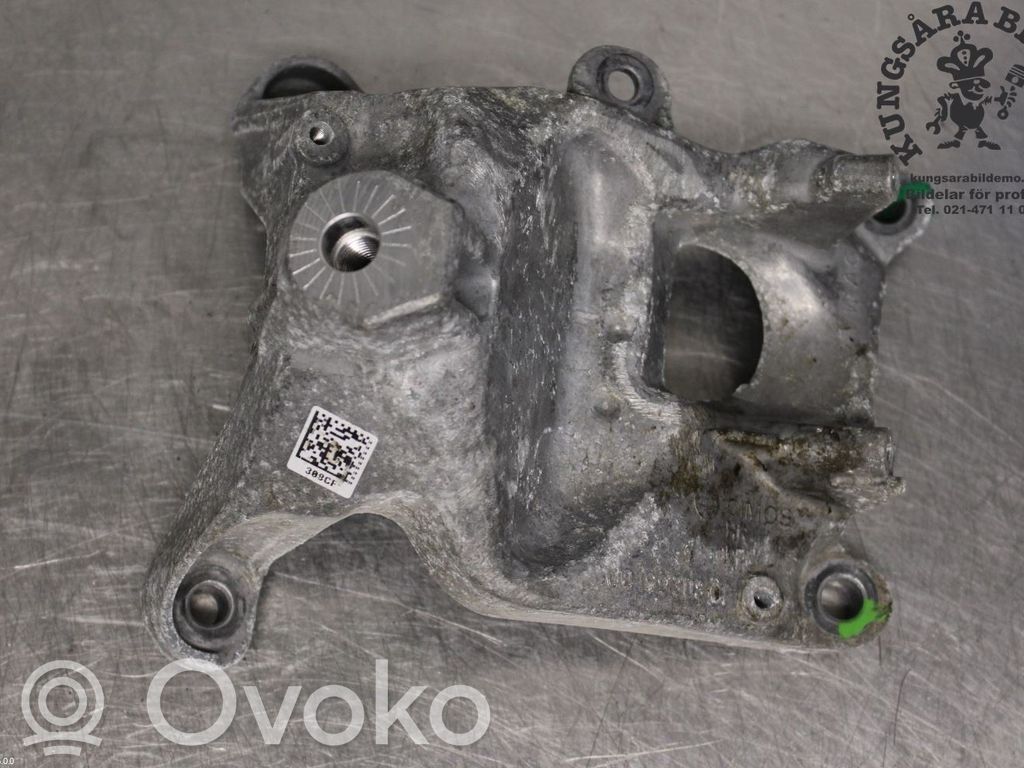 Porsche Cayenne (9PA) Engine mounting bracket 