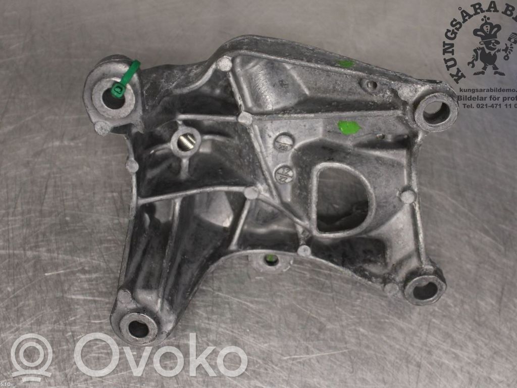 Porsche Cayenne (9PA) Engine mounting bracket 