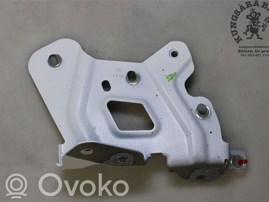 Opel Combo D Lokasuojan kannake 