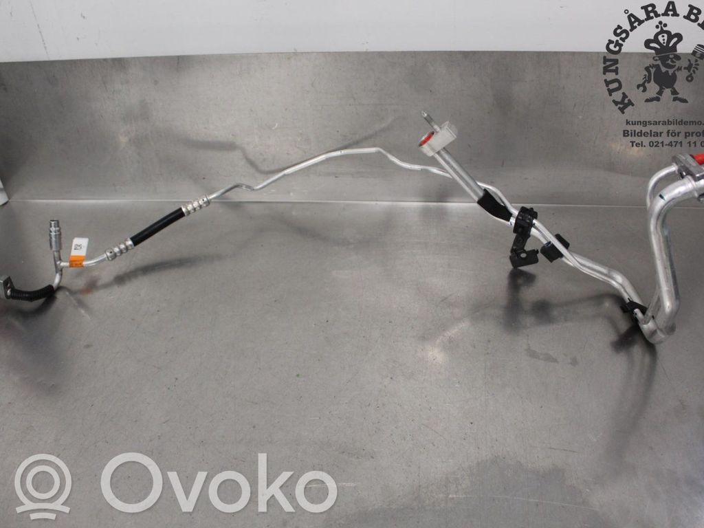 Ford Focus Ilmastointilaitteen putki (A/C) 