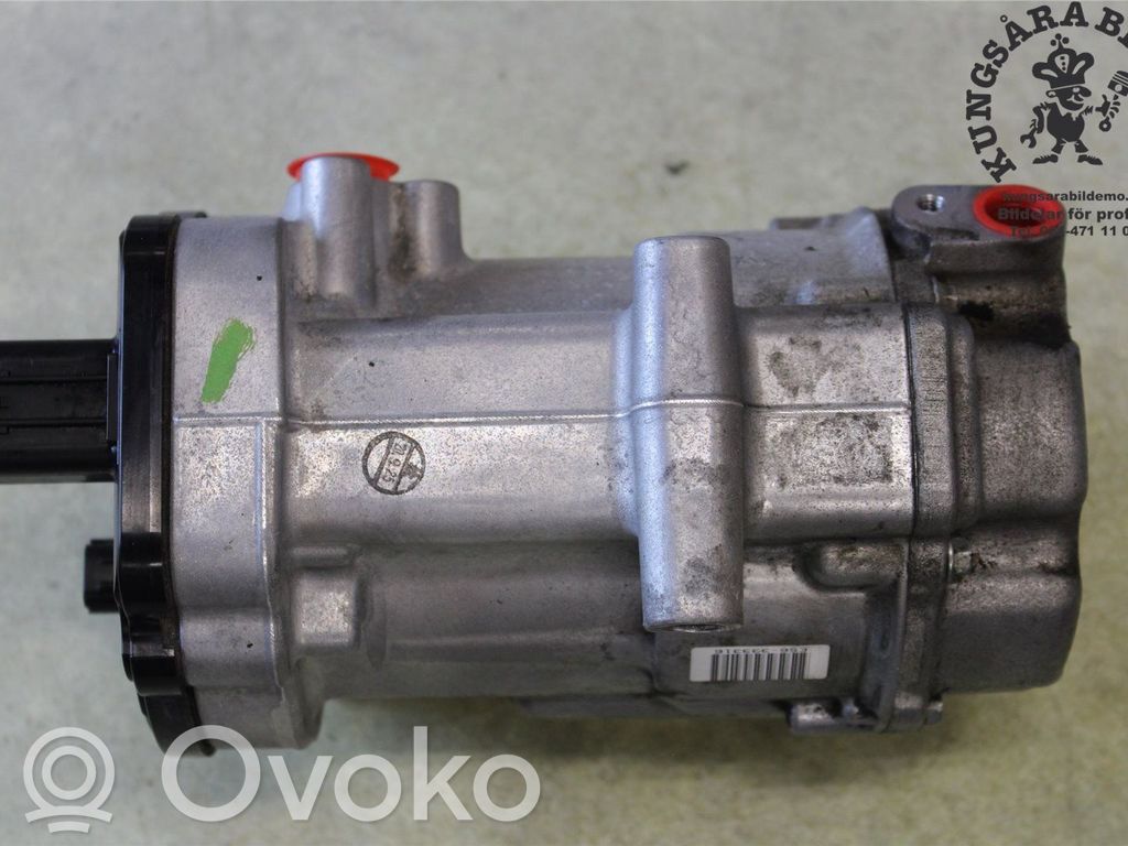 Toyota RAV 4 (XA50) Kompresor / Sprężarka klimatyzacji A/C 