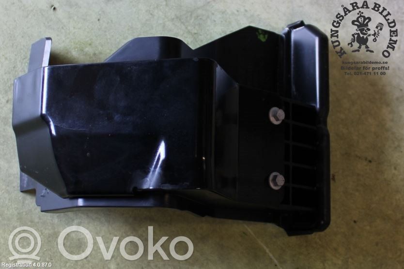 Volvo XC40 Battery tray 