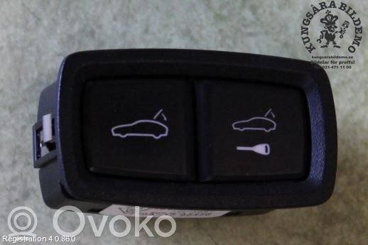 Porsche Panamera (970) Tailgate/boot open switch button 