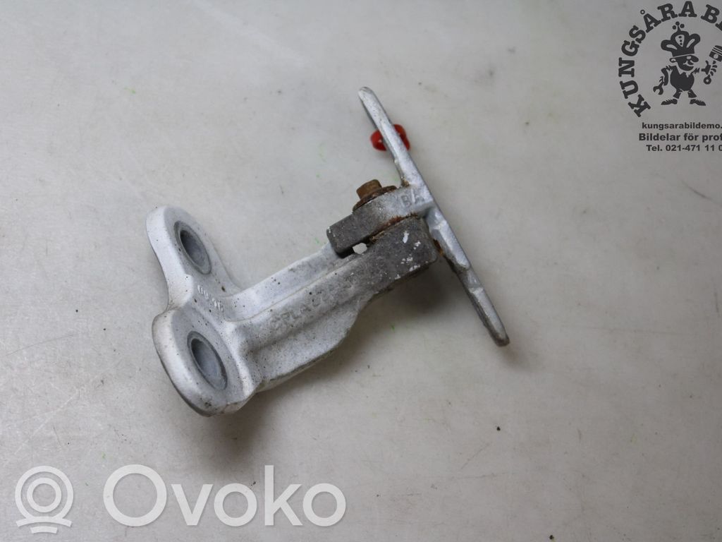 Jaguar F-Pace Cerniera inferiore della portiera anteriore 