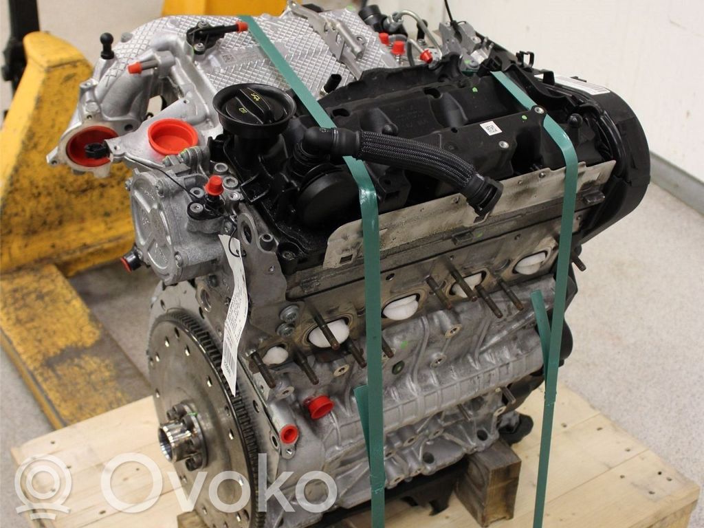 Audi A4 S4 B9 8W Motor 
