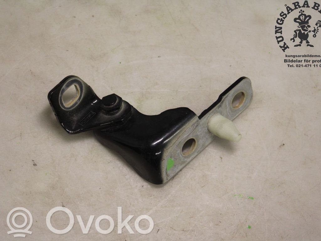 Ford Puma Front door upper hinge 