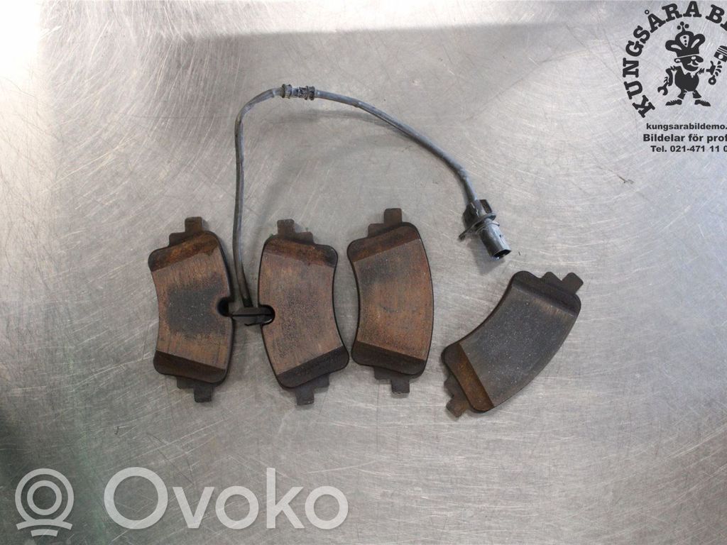 Audi A4 S4 B9 8W Klocki hamulcowe tylne 