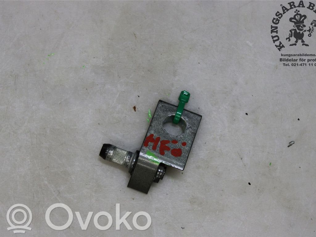 Audi Q3 F3 Zawias górny drzwi przednich 