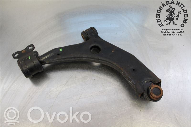 Mazda 3 III Front lower control arm/wishbone 