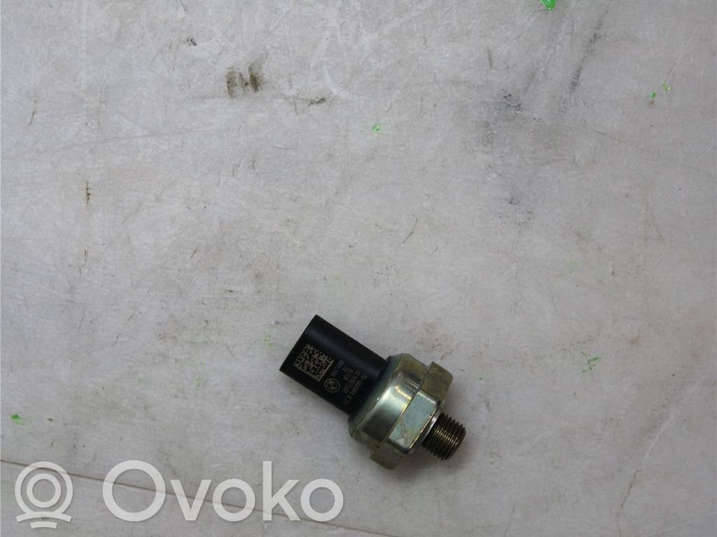 BMW 5 G30 G31 G38 Oil pressure sensor 
