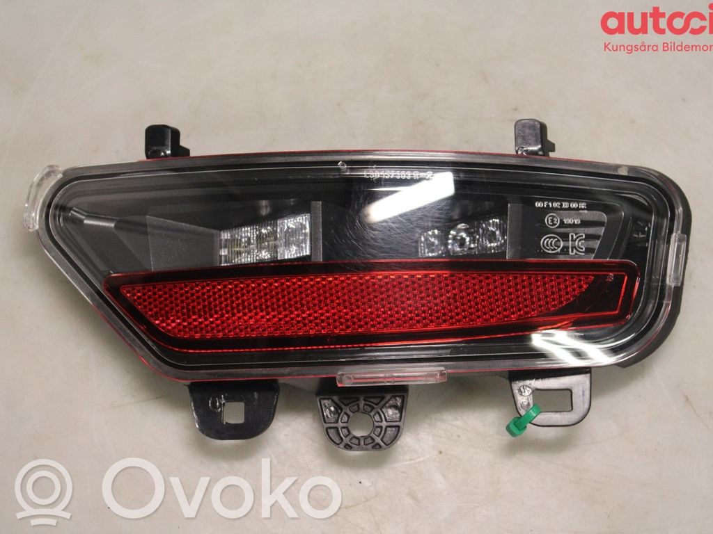 Renault Captur II Reflector de faros/luces traseros 