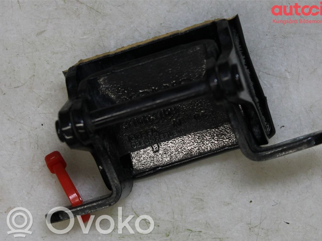 Volvo V60 Tailgate/trunk/boot hinge 