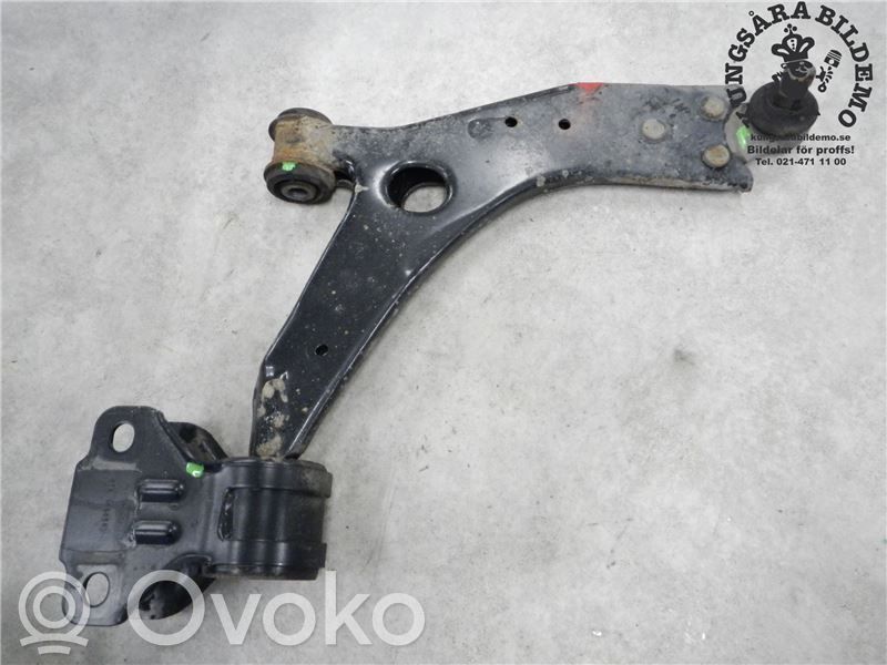 Ford Focus Front lower control arm/wishbone 