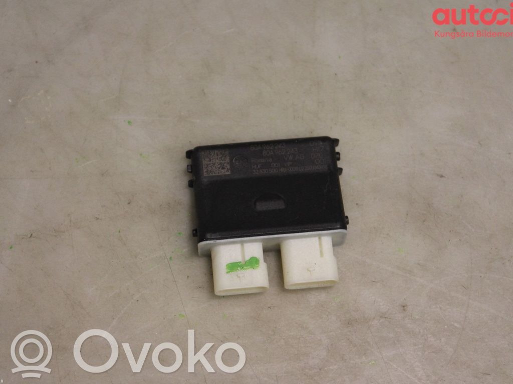 Audi e-tron Tailgate/trunk control unit/module 